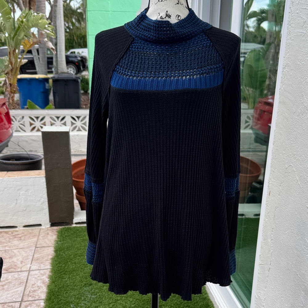 Free people Black and Blue Knit Sweater